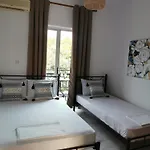 Adamidis Hébergement de vacances Paralía Skotínis