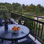 Adamidis Hébergement de vacances Paralía Skotínis
