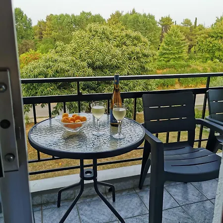 Adamidis * Paralía Skotínis