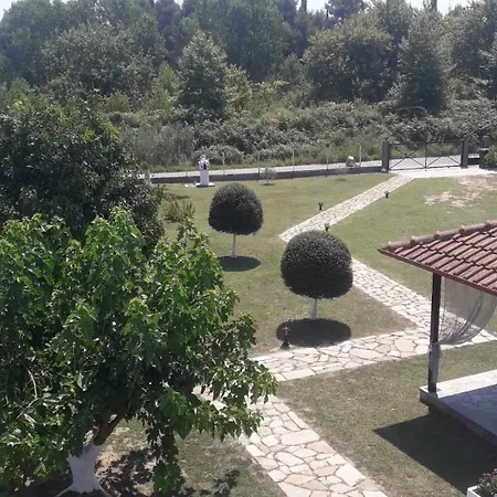Adamidis Tatil Evi Paralía Skotínis