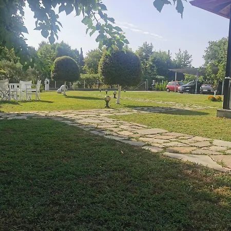 بيت للعطل Adamidis *