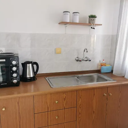 Adamidis بيت للعطل Paralía Skotínis